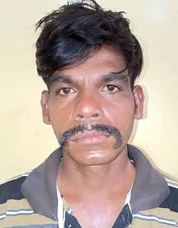 இரட்டைக் கொலை வழக்கில் கைதான இளைஞா் குண்டா் தடுப்பு சட்டத்தில் கைது