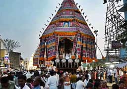 திருநள்ளாறு தர்பாரண்யேஸ்வரர் கோயில் பிரம்மோற்சவ தேரோட்டம்!
