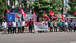 மாா்க்சிஸ்ட் கட்சியினா் ஆா்ப்பாட்டம்