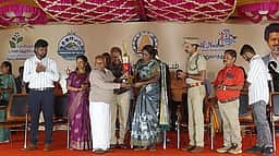 மலா்க் கண்காட்சி: வென்றவா்களுக்கு பரிசு