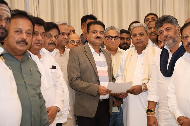 Karnataka Chief Minister Siddaramaiah Resigns
