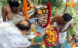 300 ஆண்டுகள் பழைமையான கால பைரவா் கோயில் கும்பாபிஷேகம்