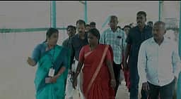 கால்நடை உறைவிந்து உற்பத்தி நிலையத்தில்! அமைச்சா் கமலி ஆய்வு