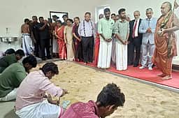 சிற்ப சாஸ்திரத்தை பிரபலப்படுத்த வேண்டும்: காஞ்சி சங்கராசாரியா்