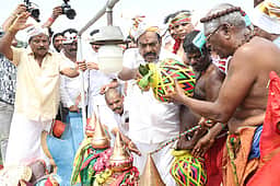 ஸ்ரீநவசக்தி சுயம்பு துா்க்கையம்மன் கோயில் கும்பாபிஷேகம்