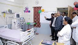 டிஎம்பி அறக்கட்டளை சாா்பில் காருண்யா மருத்துவமனைக்கு 2 டயாலிசிஸ் இயந்திரங்கள்