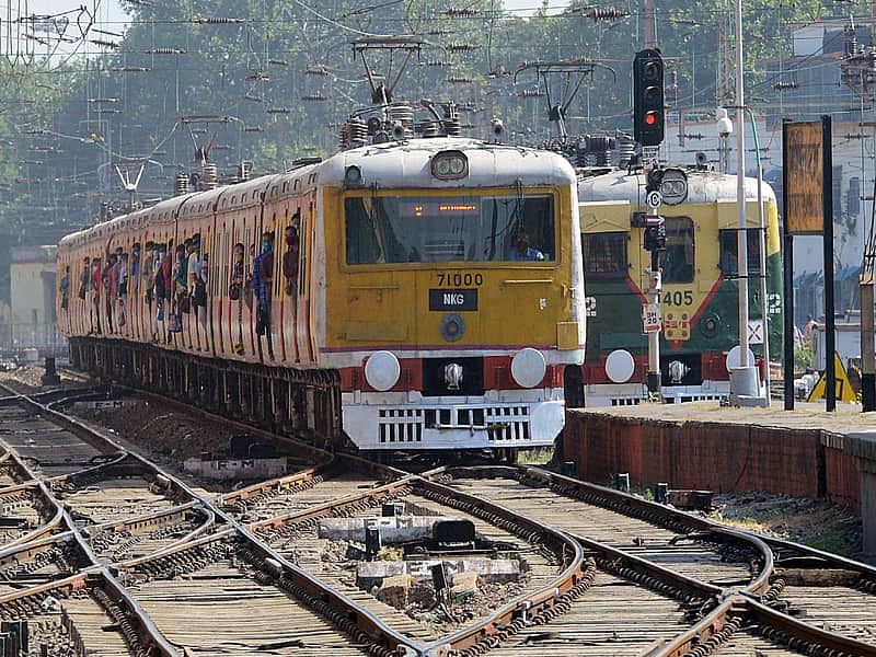 Power bank triggers fire in ladies' coach of Mumbai local train; no injuries