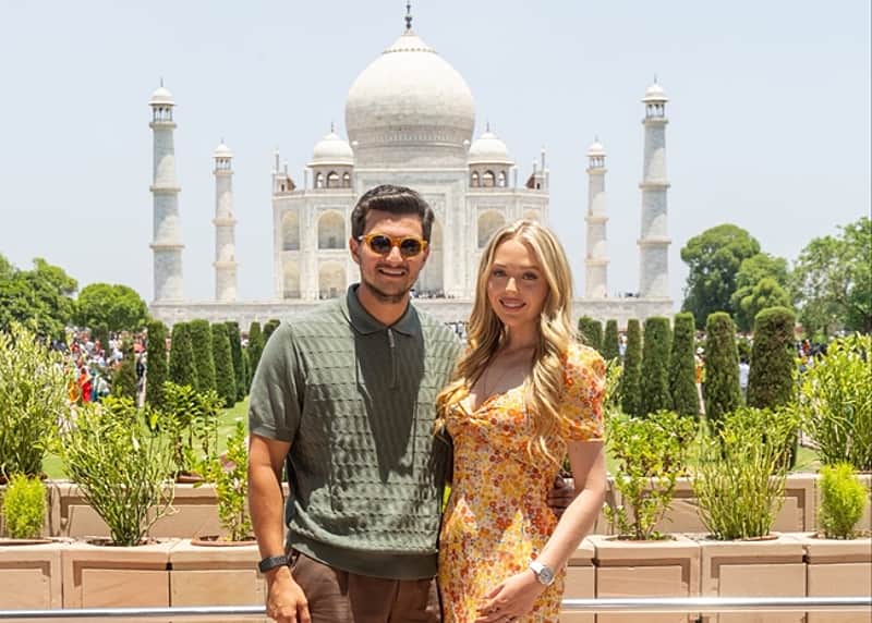 Tiffany Ariana at Taj Mahal