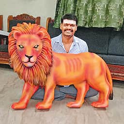 தெர்மாகோலில் கலை உருவம்
