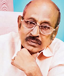 காரைக்குடி நாராயணன்.