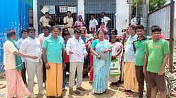 அரசு மதுக் கடையை முற்றுகையிட்டு கிராம மக்கள் போராட்டம்