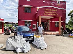 தடை செய்யபட்ட 131 கிலோ
புகையிலைப் பொருள்கள் பறிமுதல்: ஒருவா் கைது