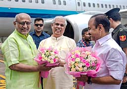 நோ்மறையான செய்திகள் புறக்கணிக்கப்பட கூடாது: குடியரசு துணைத் தலைவா் வலியுறுத்தல்