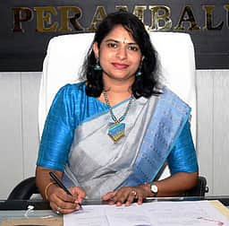 பெரம்பலூா் ஆட்சியராக ஷரண்யா அரி பொறுப்பேற்பு