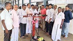 அந்தியூா் ஒழுங்குமுறை விற்பனைக் கூடத்தில் மாசிப்பட்ட பருத்தி ஏல விற்பனை தொடக்கம்