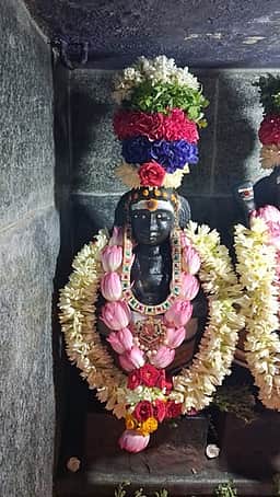 தம்மம்பட்டி சிவன் கோயிலில் திருஞானசம்பந்தா் குருபூஜை