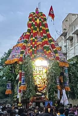 எட்டரை மாரியம்மன் கோயிலில் தேரோட்டம்