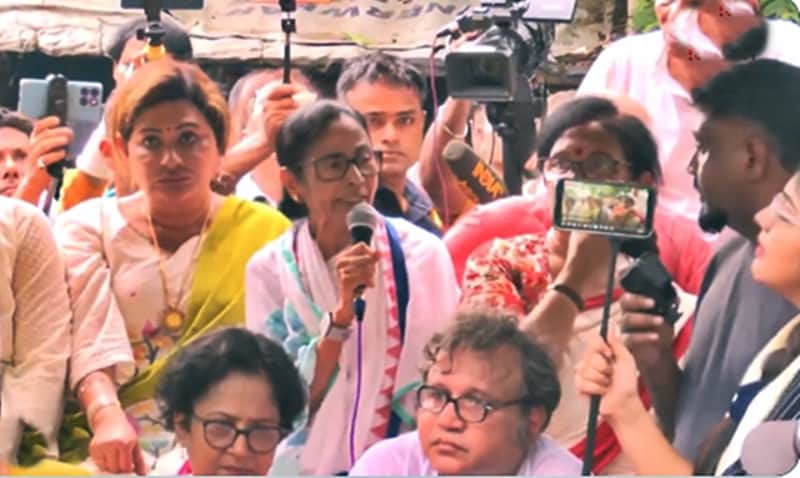 Mamata sits on dharna