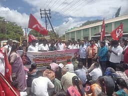 நெட்டூா் கிராமத்தில் பட்டியலின மக்கள் மீது தாக்குதல்: நடவடிக்கை எடுக்க வலியுறுத்தி போராட்டம்