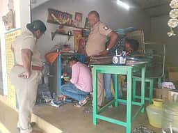 உரக்கடையின் பூட்டை உடைத்து
ரூ. 1.14 லட்சம் பணம் திருட்டு