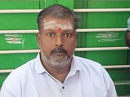 பல்லடம் அருகே லஞ்சம் வாங்கிய  ஊராட்சி செயலாளா் கைது