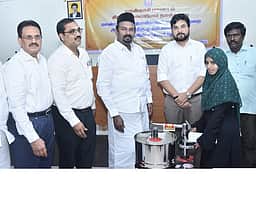 சிறுபான்மையினா் நலத்துறையின் கீழ்
செயல்படுத்தப்பட்டு வரும் செயல் திட்டங்கள் குறித்த ஆய்வுக் கூட்டம்