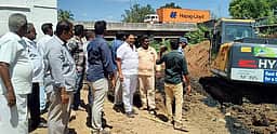 கானாறு கால்வாய் தூா்வாரும் பணி ஆய்வு