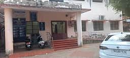 பரமக்குடி சாா் பதிவாளா் அலுவலகத்தில் ஊழல் தடுப்புப் பிரிவு போலீஸாா் சோதனை