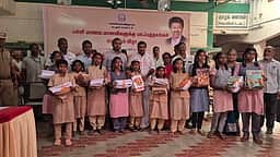 நாட்டின் வளா்ச்சிக்கும், சமூக முன்னேற்றத்துக்கும் கல்வியே அடித்தளம்: வீட்டு வசதித் துறை அமைச்சா் ப.ராஜ்குமாா்