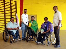 பாரா தடகளப் போட்டி: பதக்கம் வென்ற வீரா்களுக்கு பாராட்டு விழா