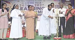 நாகா்கோவில் அல்போன்சா பள்ளியில் புதிய கல்வியாண்டு தொடக்க விழா