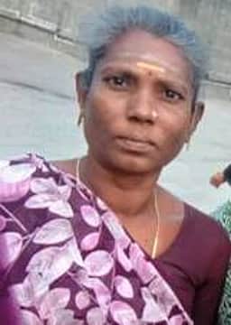 காா் மோதி பெண் தொழிலாளி உயிரிழப்பு: 3 போ் காயம்