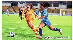 தெற்காசிய மகளிா் கால்பந்து: இறுதி ஆட்டத்தில் நாளை இந்தியா - வங்கதேசம் மோதல்