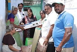வீட்டில் தீ விபத்து; பொருள்கள் சேதம்