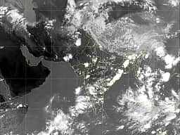 மகிழ்ச்சியான செய்தி! தொடங்கியது தென்மேற்குப் பருவமழை!