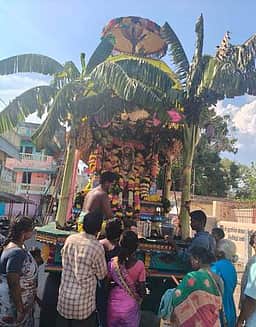 போளூா் ஸ்ரீலட்சுமி நரசிம்மா் கோயில் தேரோட்டம்