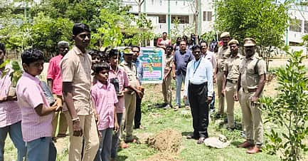 பள்ளியில் சுற்றுச்சூழல் தின விழா