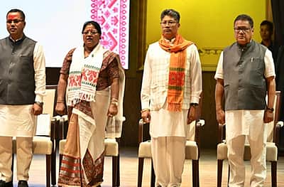 அஸ்ஸாம் அமைச்சரவை விரிவாக்கம்: மேலும் 12 அமைச்சா்கள் பதவியேற்பு