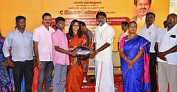 மாணவா்கள் ஆசிரியா்களுக்கு முழு ஒத்துழைப்பு அளிக்க வேண்டும்: அமைச்சா் காந்திராஜ்