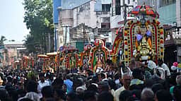 தஞ்சாவூரில் ஒரே இடத்தில் 27 கருட சேவை