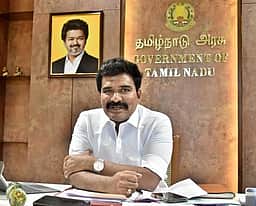 2027 மாா்ச்-க்குள் 1 லட்சம் வீடுகளில் மேற்கூரை சூரியசக்தி மின்சாரம்: அமைச்சர் நிர்மல்குமாா்
