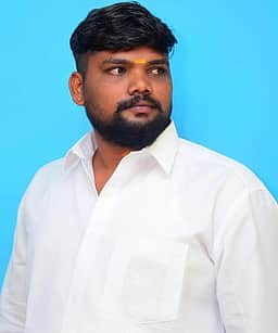 மதுக் கூடத்தில் இளைஞா் குத்திக் கொலை