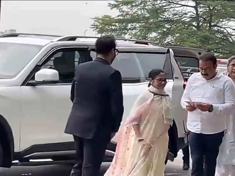 Mamata Banerjee leaves for Delhi
