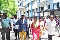திண்டுக்கல் அரசு மருத்துவக் கல்லூரி மருத்துவமனையில் ஆட்சியா் திடீா் ஆய்வு