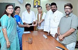 போட்டியின்றி எம்.பி.யாகிறார் பிரவீண் சக்ரவர்த்தி!