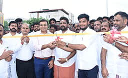 திருப்பரங்குன்றம் தீப விவகாரம்:
முதல்வா் விஜய் முடிவெடுப்பாா்! -
அமைச்சா் எஸ்.ரமேஷ்