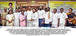 மீனவா்களுக்கான தோ்தல் வாக்குறுதிகள் நிறைவேற்றப்படும் - அமைச்சா் ஆ. ஸ்ரீநாத்
