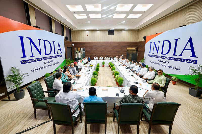 Congress MPs Sonia Gandhi, Mallikarjun Kharge, Rahul Gandhi, KC Venugopal, Jairam Ramesh, TMC MPs Abhishek Banerjee, Kalyan Banerjee, Derek O'Brien, J&K PDP Mehbooba Mufti, JKNC Omar Abdullah, RJD MLA Tejashwi Yadav, Samajwadi Party MP Akhilesh Yadav, CPI(ML) Liberation General Secretary Dipankar Bhattacharya, CPI (M) MP John Brittas, NCP- SP MP Supriya Sule, Revolutionary Socialist Party MP NK Premachandran and others during the India Bloc meeting, in New Delhi. (AICC via PTI Photo)(PTI06_08_2026_000499B)