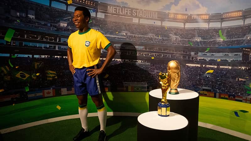 A wax statue of Brazilian soccer great Pele is unveiled at the Dreamland Wax Museum at the AquaRio Marine Aquarium in Rio de Janeiro, Wednesday, June 3, 2026. (AP Photo/Bruna Prado)