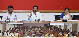 மகளிா் சுய உதவிக் குழுவினரின் உற்பத்திப் பொருள்களை சந்தைப்படுத்துதல் முக்கியம்